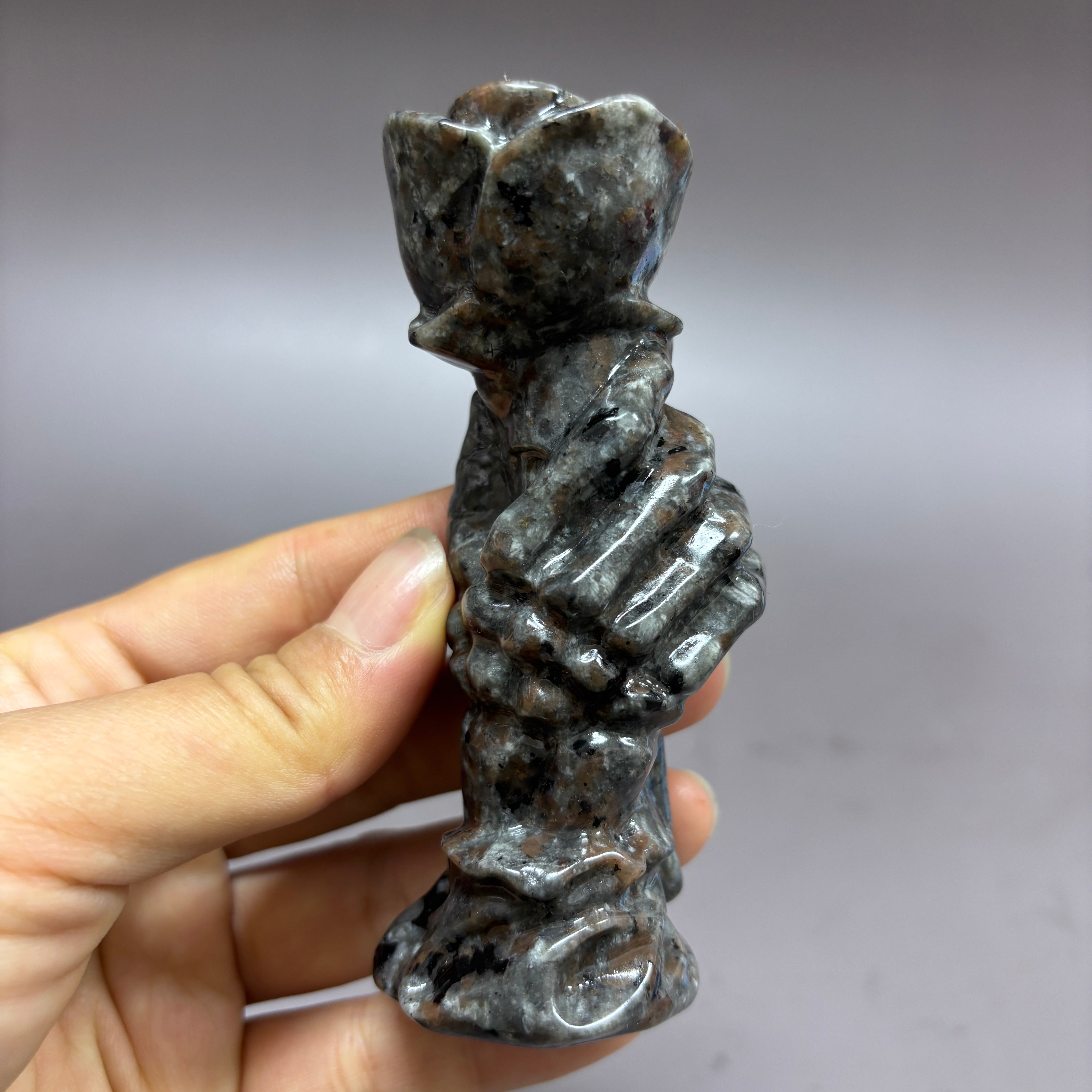 10CM Rose in Hand Carving