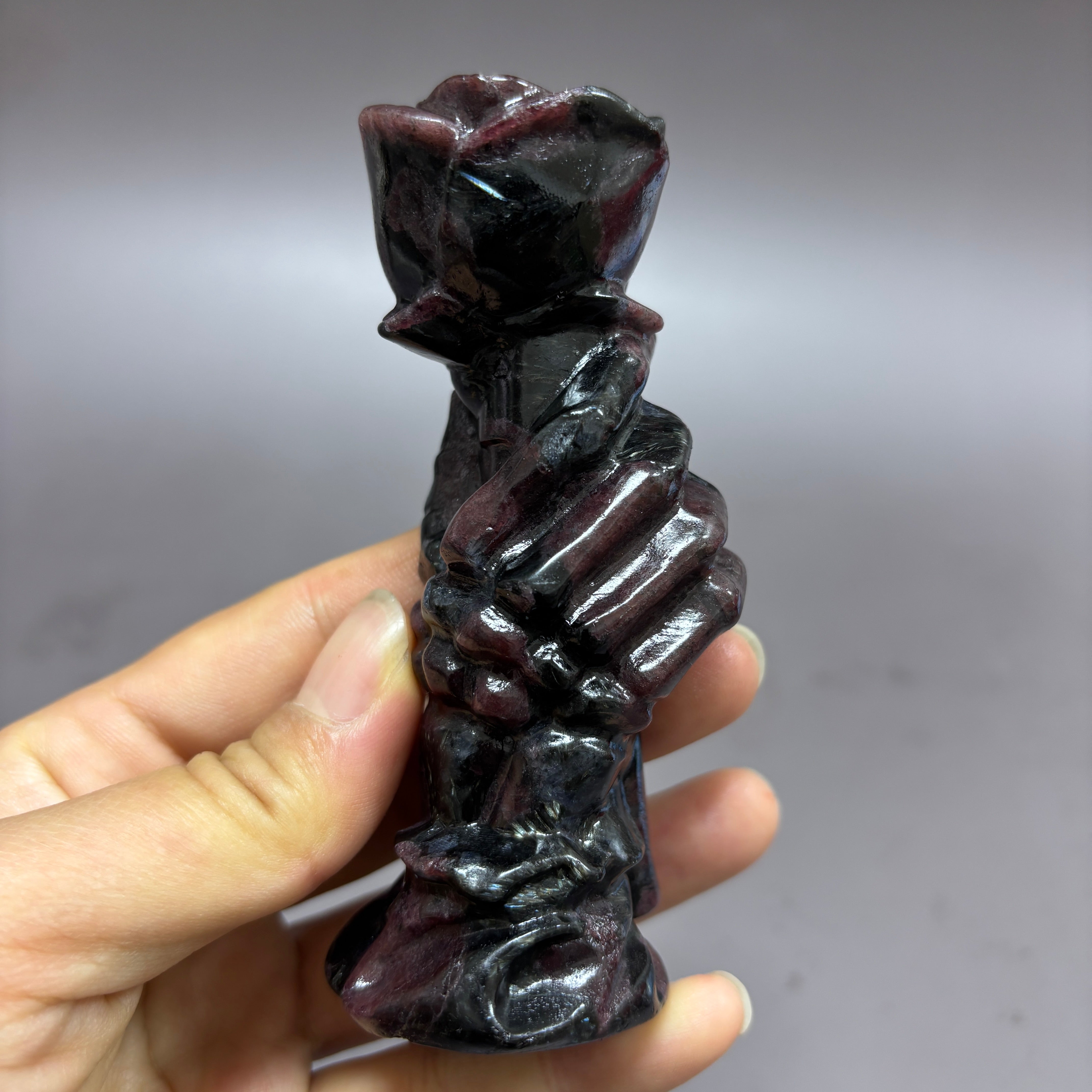 10CM Rose in Hand Carving