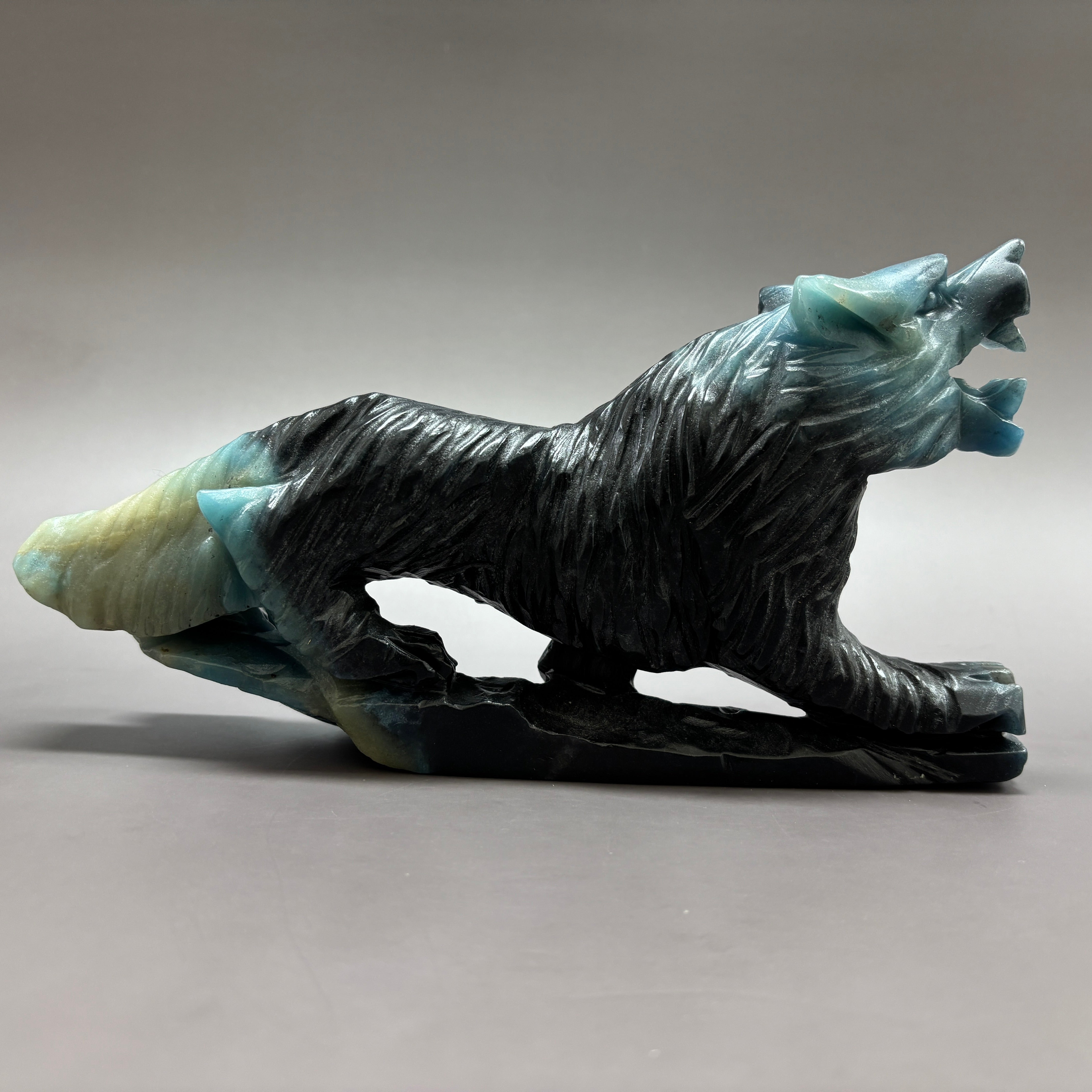 Wolf Natural Trollite Crystal Carving Table Decor Gift Home Decor