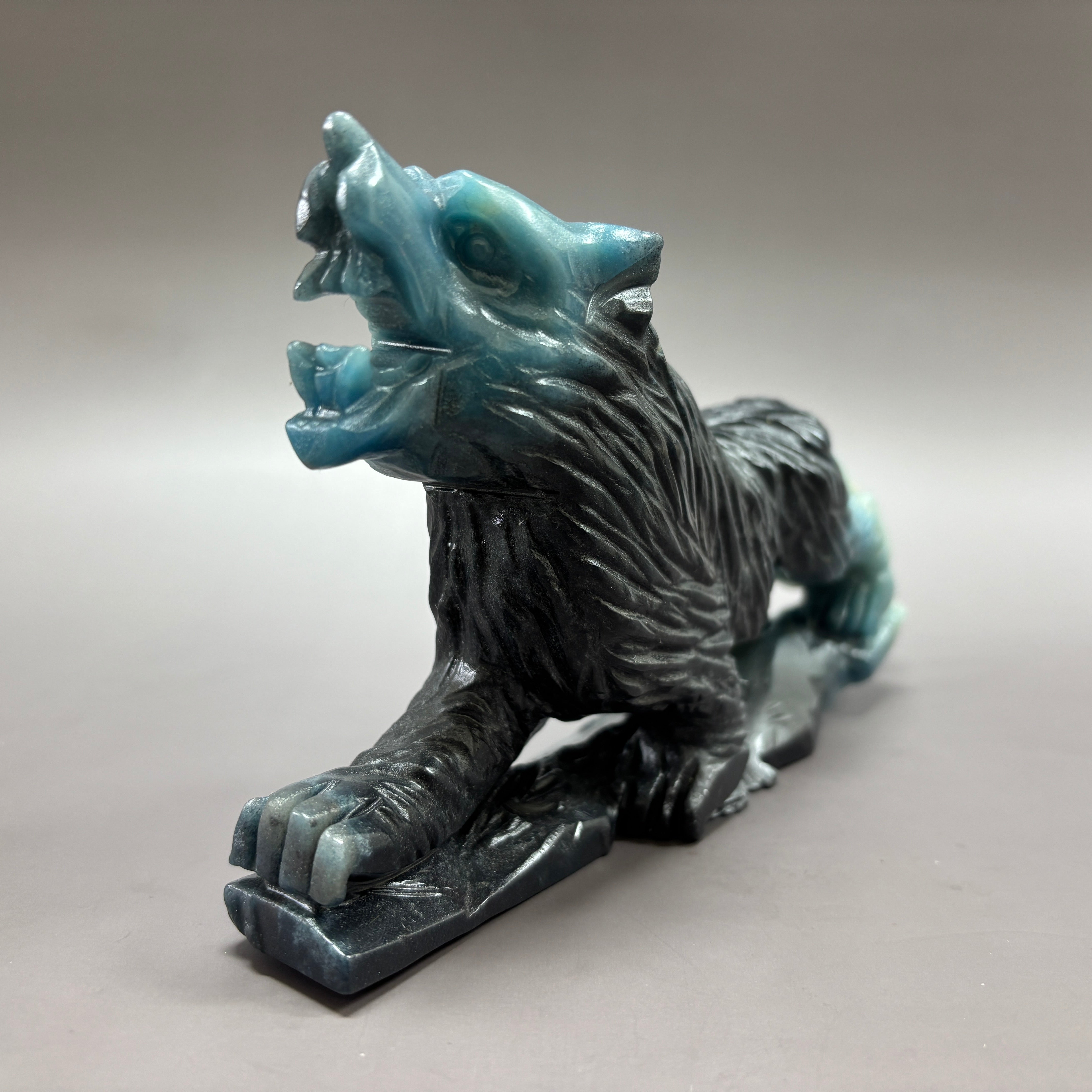 Wolf Natural Trollite Crystal Carving Table Decor Gift Home Decor