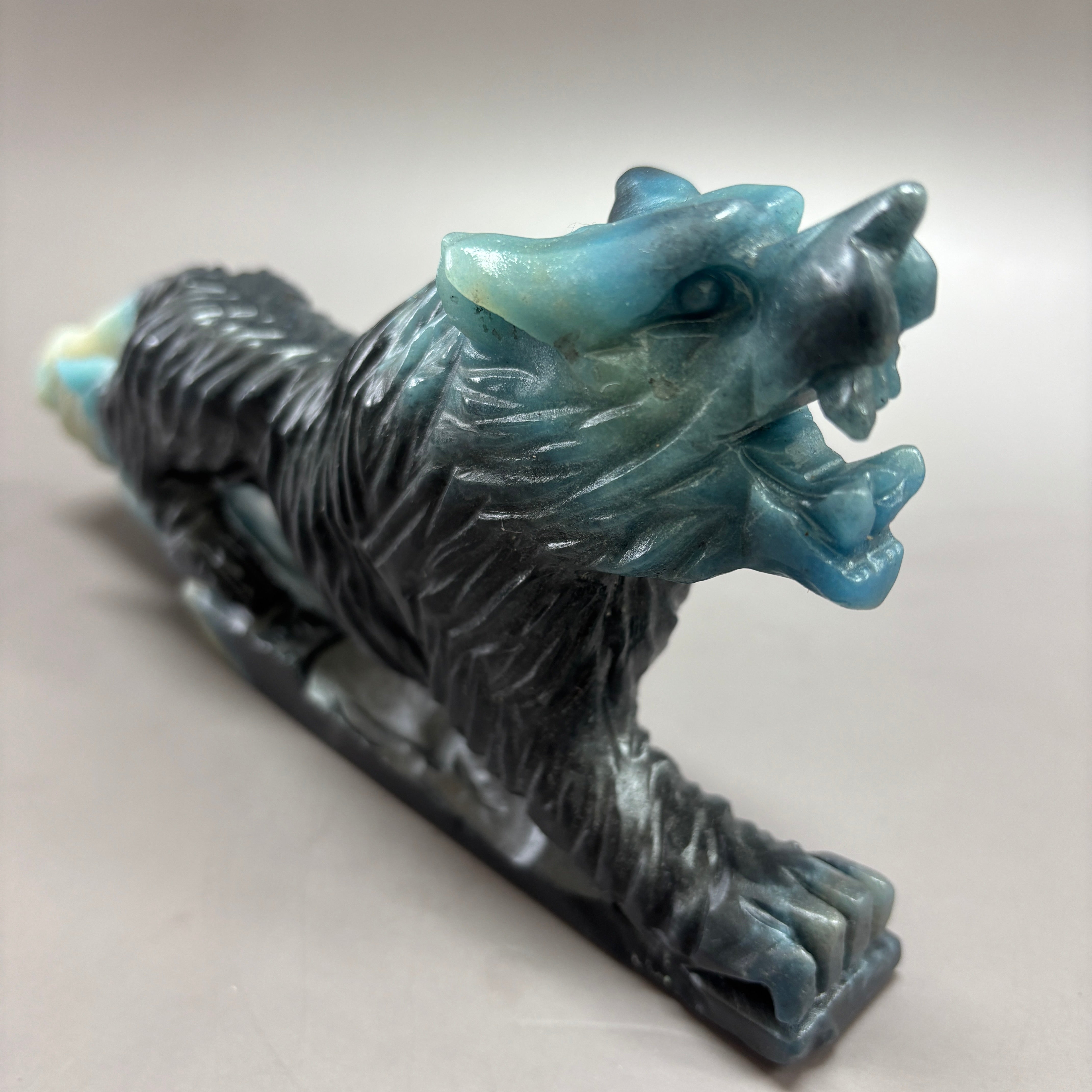 Wolf Natural Trollite Crystal Carving Table Decor Gift Home Decor