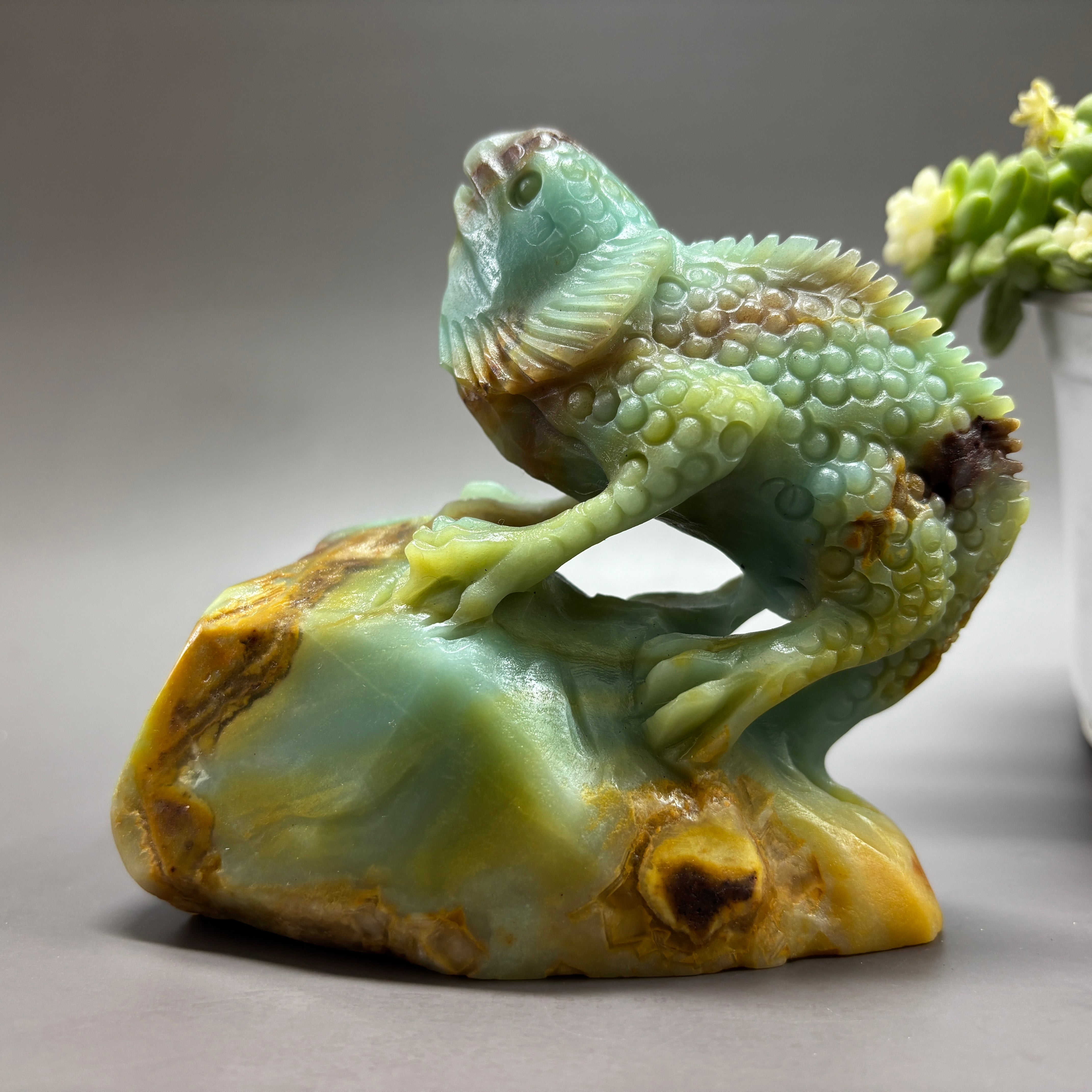 Lizard Chameleon Natural Caribbean Calcite Crystal Carving Table Decor Gift Home Decor