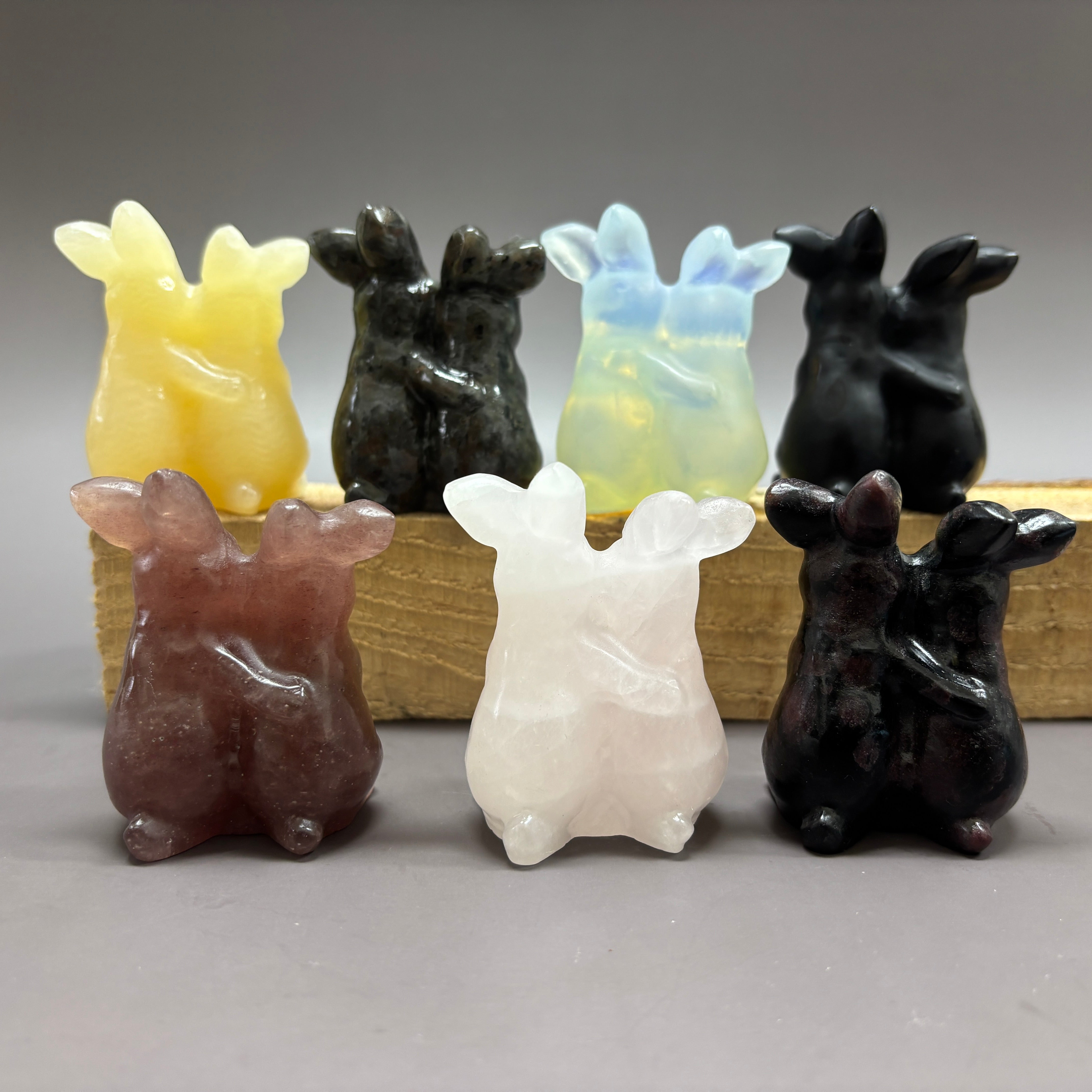 6CM Three Rabbit Family Natural Stone Crystal Carving Statue Table Decor Gift