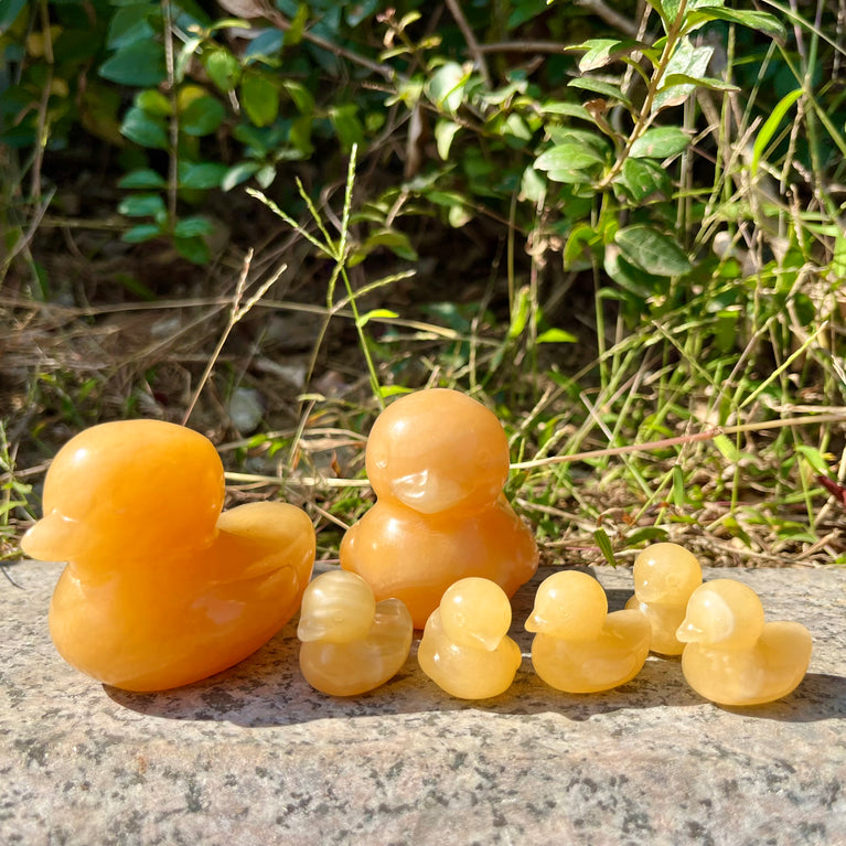 3CM/7CM Yellow Rubber Duck Stone Carving Natural Crystal Gift Home Decoration