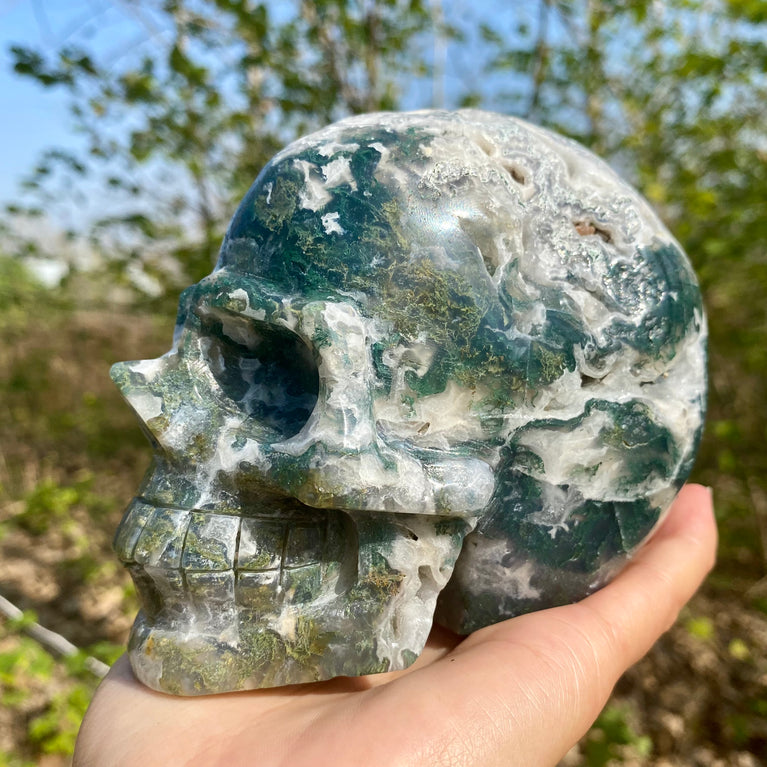 Natural Moss Agate Skull Skeleton Carving Wholesale Natural Crystal Healing Stone Decoration