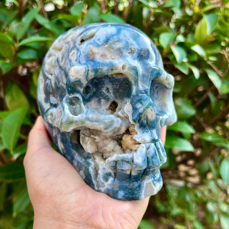 Natural Moss Agate Skull Carving Wholesale Natural Crystal Healing Stone Home Decoration