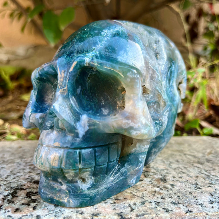 Natural Moss Agate Skull Skeleton Carving Wholesale Natural Crystal Healing Stone Decoration