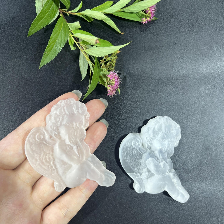 6CM Baby Angel Selenite Carving Natural Crystal Healing Stone Home Decoration