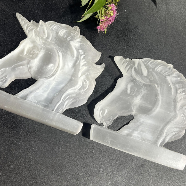 7CM Unicorn Selenite Carving Natural Crystal Healing Stone Home Decoration