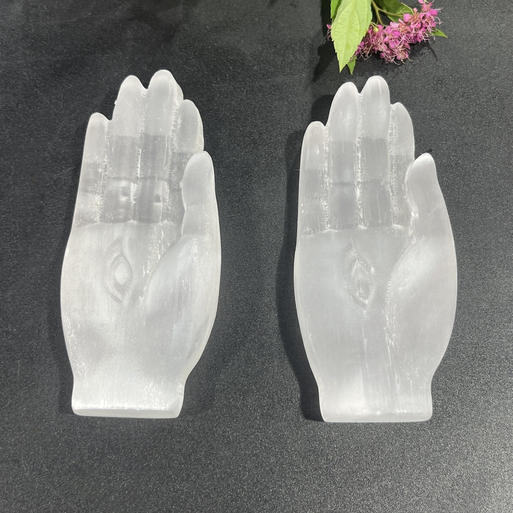 8CM Hamsa Hand Selenite Carving Natural Crystal Healing Stone Home Decoration