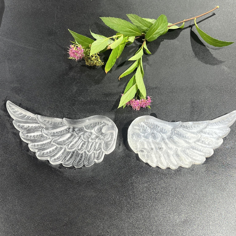 10CM Angel Wings Selenite Carving Natural Crystal Healing Stone Home Decoration