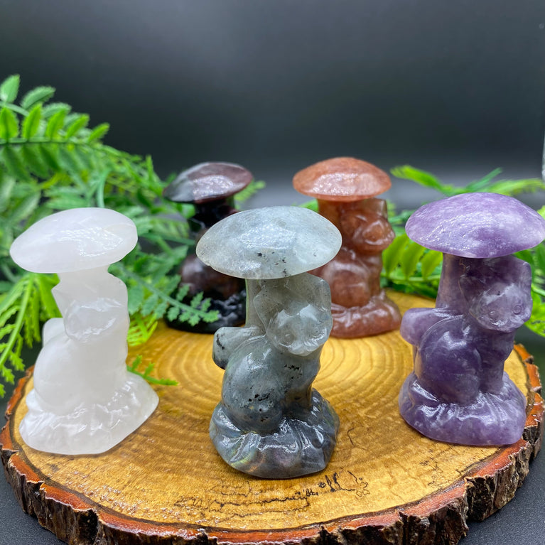 6CM Cat Sitting under Mushroom Carving Natural Crystal Statue