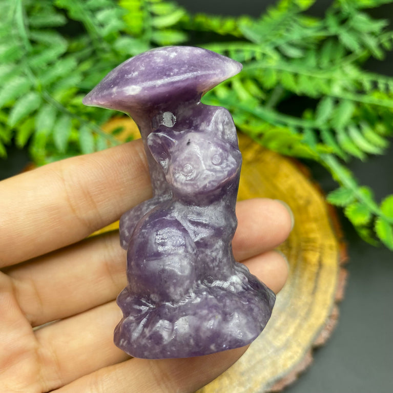 6CM Cat Sitting under Mushroom Carving Natural Crystal Statue